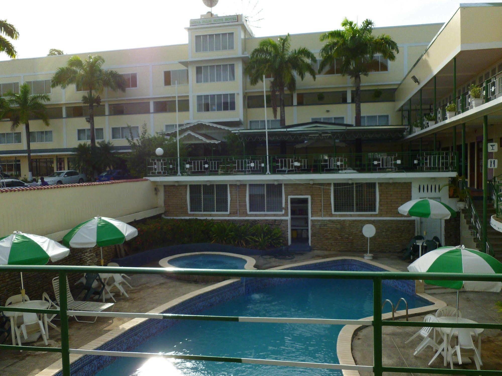 Dibe Royal Palm Suite Hotel מראה חיצוני תמונה